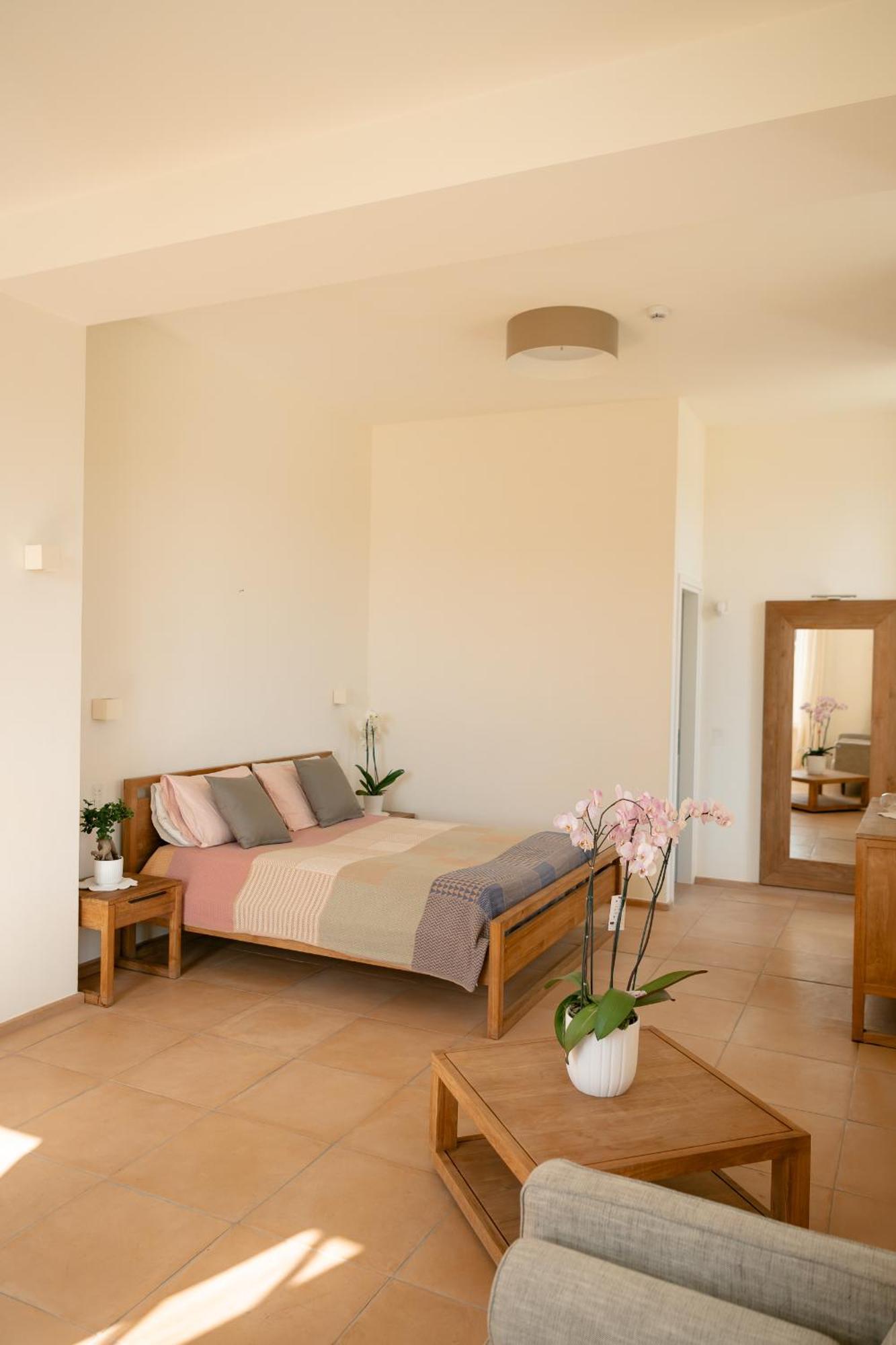Tenuta Calitto Wine Resort E Spa Ischia Exterior photo